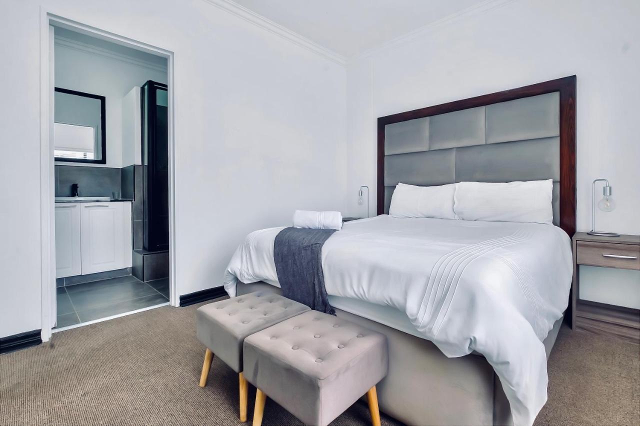 2 Bedroom 2 Bath Luxury - Sandton Cbd Johannesburg Kültér fotó